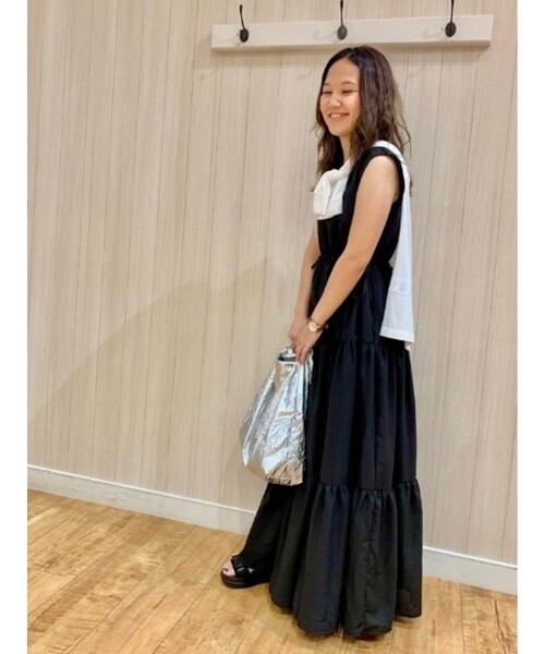 DRESKIP(ドレスキップ)の「◆ティア-ドマキシワンピース(ワンピース・レディース・グレー系その他/サンドベージュ/ブルー・02/03)」の7枚目の写真