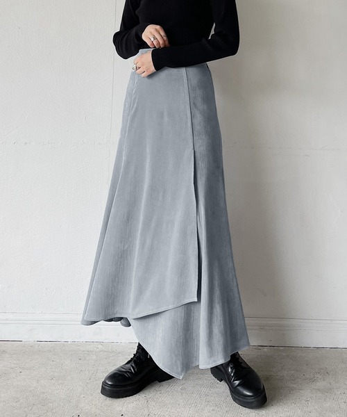 PAGEBOY(ページボーイ)の「スモークベロアマーメイドスカート(スカート・レディース・ブラック/ブルー系その他/グレイッシュベージュ/グリーン系その他・FREE)」の4枚目の写真