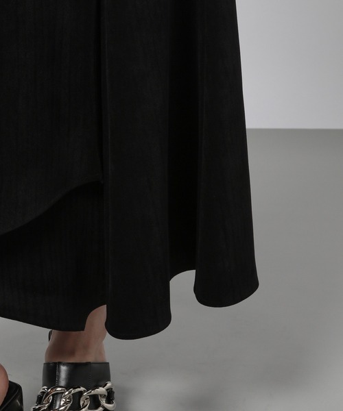 PAGEBOY(ページボーイ)の「スモークベロアマーメイドスカート(スカート・レディース・ブラック/ブルー系その他/グレイッシュベージュ/グリーン系その他・FREE)」の16枚目の写真