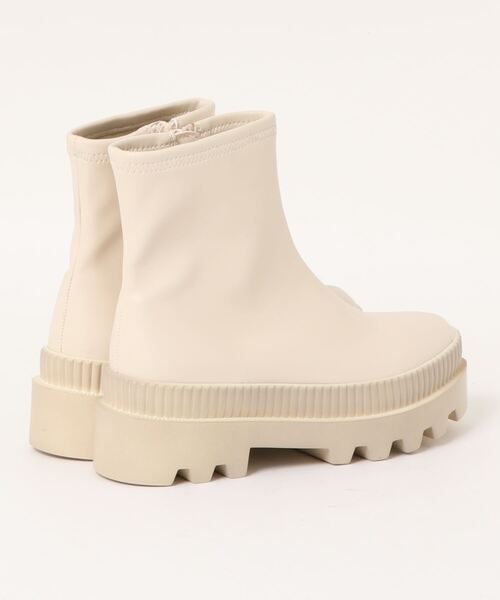 Fabby fabby（ファビィーファビィー）の「シンプルタンクソールコンバットショートブーツ（ブーツ・レディース・ブラック/オフホワイト・SMALL/LARGE/MEDIUM）」の4枚目の写真