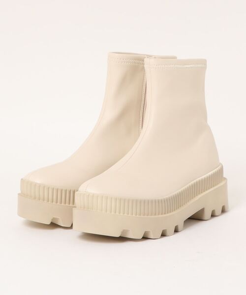 Fabby fabby（ファビィーファビィー）の「シンプルタンクソールコンバットショートブーツ（ブーツ・レディース・ブラック/オフホワイト・SMALL/LARGE/MEDIUM）」の5枚目の写真