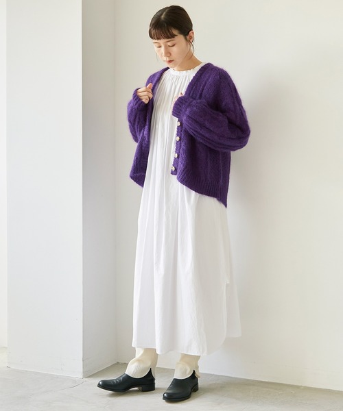 cardo fabrica(カルドファブリカ)の「モヘヤケーブルハンドニット Vネックカーディガン(カーディガン/ボレロ・レディース・パープル/グレー・FREE)」の19枚目の写真