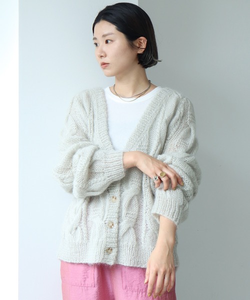 cardo fabrica(カルドファブリカ)の「モヘヤケーブルハンドニット Vネックカーディガン(カーディガン/ボレロ・レディース・パープル/グレー・FREE)」の12枚目の写真