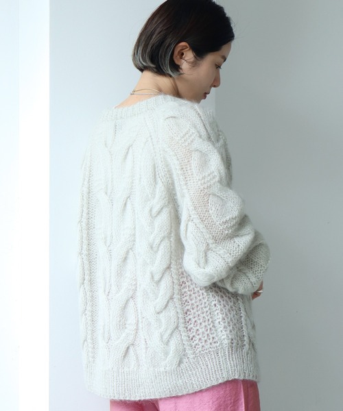 cardo fabrica(カルドファブリカ)の「モヘヤケーブルハンドニット Vネックカーディガン(カーディガン/ボレロ・レディース・パープル/グレー・FREE)」の15枚目の写真