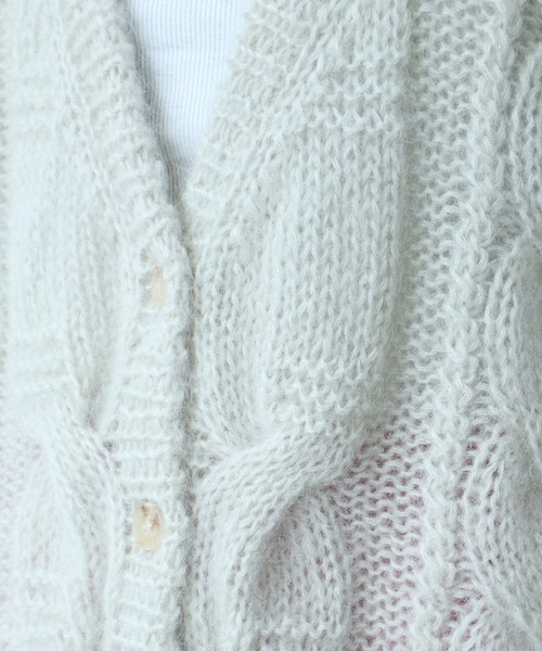 cardo fabrica(カルドファブリカ)の「モヘヤケーブルハンドニット Vネックカーディガン(カーディガン/ボレロ・レディース・パープル/グレー・FREE)」の13枚目の写真