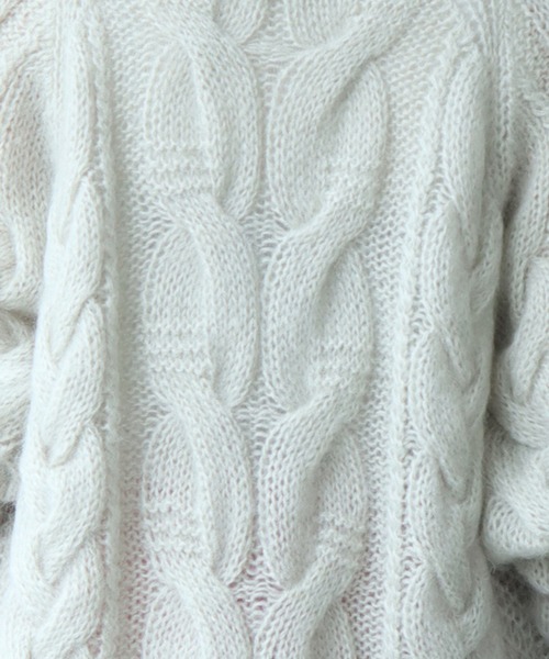 cardo fabrica(カルドファブリカ)の「モヘヤケーブルハンドニット Vネックカーディガン(カーディガン/ボレロ・レディース・パープル/グレー・FREE)」の7枚目の写真