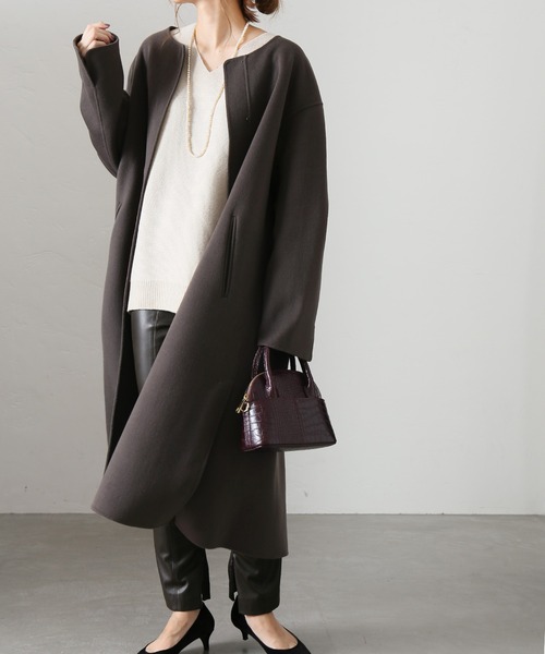 La TOTALITE(ラトータリテ)の「ウールナイロンリバーバックフレアコート◆(ノーカラーコート・レディース・グレー/ピンク/ナチュラル・34/36/38)」の2枚目の写真