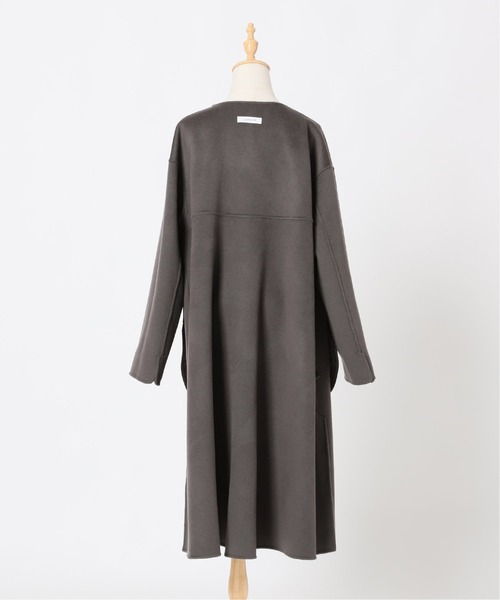 La TOTALITE(ラトータリテ)の「ウールナイロンリバーバックフレアコート◆(ノーカラーコート・レディース・グレー/ピンク/ナチュラル・34/36/38)」の11枚目の写真