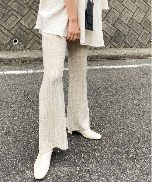 y/m by RIKA（イムバイリカ）の「ダイヤ柄ジャガードフレアパンツ（その他パンツ・レディース・ベージュ/オレンジ・FREE）」の3枚目の写真