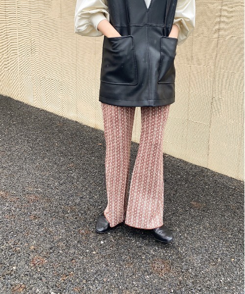 y/m by RIKA（イムバイリカ）の「ダイヤ柄ジャガードフレアパンツ（その他パンツ・レディース・ベージュ/オレンジ・FREE）」の5枚目の写真