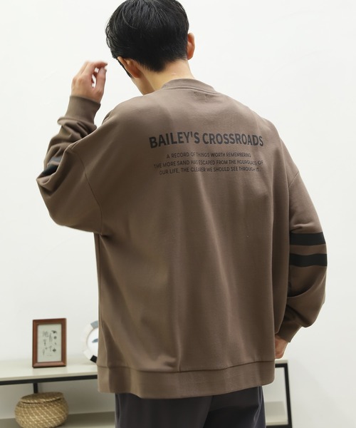 LAKOLE(ラコレ)の「スリーブライン裏毛スウェットプルオーバー / 237577(スウェット・メンズ・アイボリー/ブラウン系その他/グリーン・LARGE/MEDIUM)」の2枚目の写真