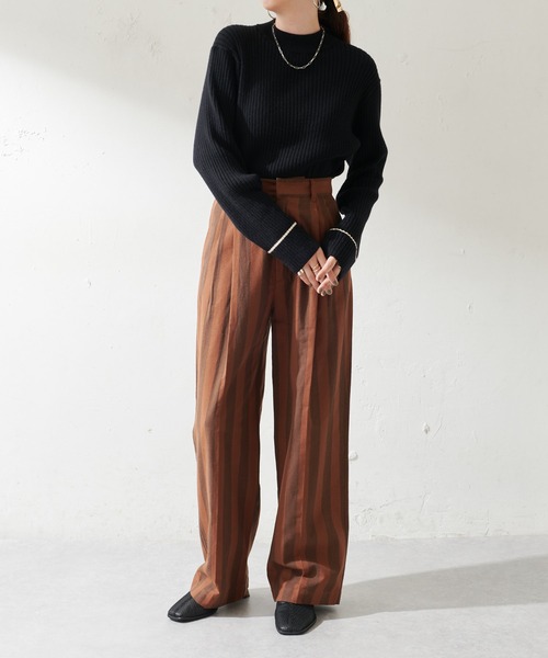 DISCOAT（ディスコート）の「モチモチリブパイピングハイネックプルオーバー（ニット/セーター・レディース・アイボリー/ブラック/ブラウン・MEDIUM/LARGE）」の19枚目の写真