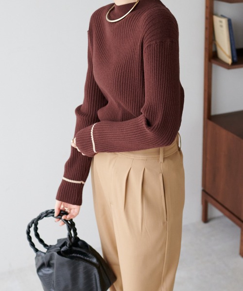 DISCOAT（ディスコート）の「モチモチリブパイピングハイネックプルオーバー（ニット/セーター・レディース・アイボリー/ブラック/ブラウン・MEDIUM/LARGE）」の16枚目の写真