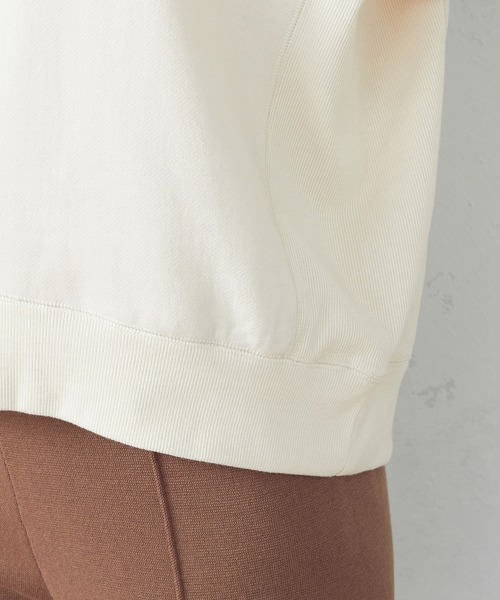 COMME CA ISM(コムサイズム)の「【WEB/一部店舗限定カラー:ベージュ】裏起毛 トレーナー(スウェット・レディース・ブラック/ベージュ/カーキ・MEDIUM/LARGE)」の7枚目の写真