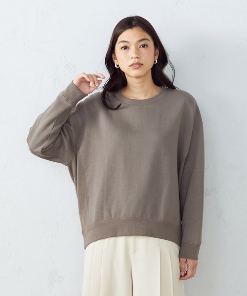 COMME CA ISM(コムサイズム)の「【WEB/一部店舗限定カラー:ベージュ】裏起毛 トレーナー(スウェット・レディース・ブラック/ベージュ/カーキ・MEDIUM/LARGE)」の18枚目の写真