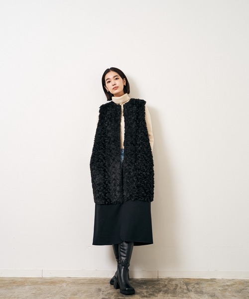 HERENCIA(ヘレンチア)の「プードルファー エコファー 裾切替 ロングベスト ロングジレ(その他アウター・レディース・ライトベージュ/ブラック・MEDIUM)」の20枚目の写真