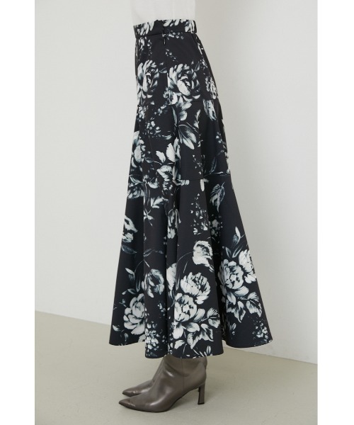 rienda(リエンダ)の「サーキュラーティアードフレアスカート(スカート・レディース・ブラック/ベージュ/ブルー・SMALL/MEDIUM)」の11枚目の写真