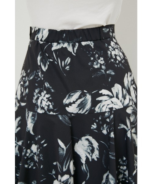 rienda(リエンダ)の「サーキュラーティアードフレアスカート(スカート・レディース・ブラック/ベージュ/ブルー・SMALL/MEDIUM)」の14枚目の写真