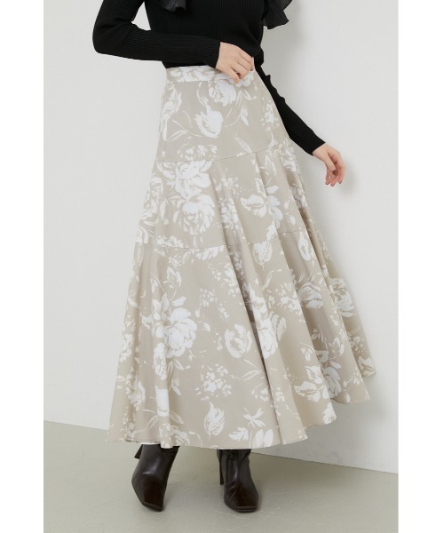 rienda(リエンダ)の「サーキュラーティアードフレアスカート(スカート・レディース・ブラック/ベージュ/ブルー・SMALL/MEDIUM)」の19枚目の写真