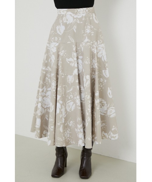 rienda(リエンダ)の「サーキュラーティアードフレアスカート(スカート・レディース・ブラック/ベージュ/ブルー・SMALL/MEDIUM)」の20枚目の写真