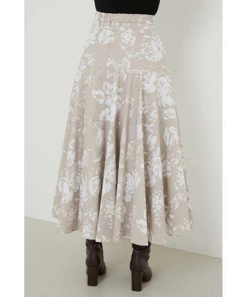 rienda(リエンダ)の「サーキュラーティアードフレアスカート(スカート・レディース・ブラック/ベージュ/ブルー・SMALL/MEDIUM)」の22枚目の写真