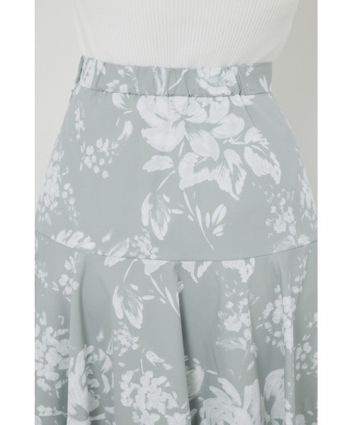 rienda(リエンダ)の「サーキュラーティアードフレアスカート(スカート・レディース・ブラック/ベージュ/ブルー・SMALL/MEDIUM)」の6枚目の写真