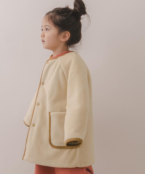 URBAN RESEARCH DOORS(アーバンリサーチドアーズ)の「リバーシブルフリースコート(KIDS)(その他アウター・キッズ・ベージュ/カーキ・105/120/135)」の4枚目の写真