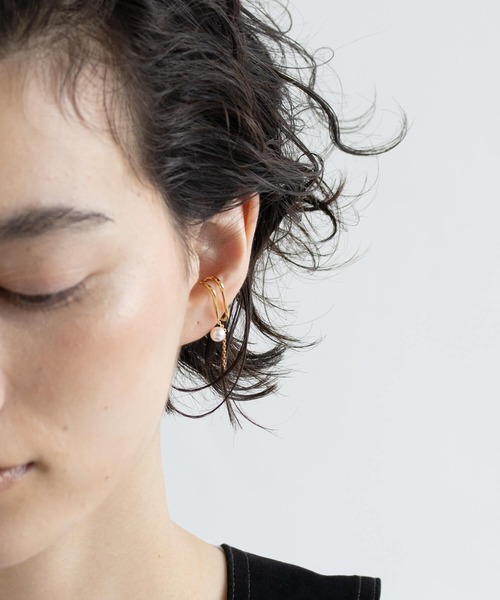 JUICY ROCK（ジューシーロック）の「GP(SV925)/SV925 片耳ガラスパール＆チェーンイヤーカフ（イヤーカフ・レディース・シルバー/ゴールド・ONE SIZE）」の2枚目の写真