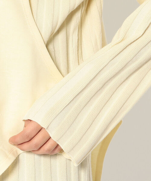 AULA AILA(アウラアイラ)の「【別注】AULA AILA/アウラ アイラ/コンビネーショントップス(Tシャツ/カットソー・レディース・グリーン/アイボリー・0)」の12枚目の写真