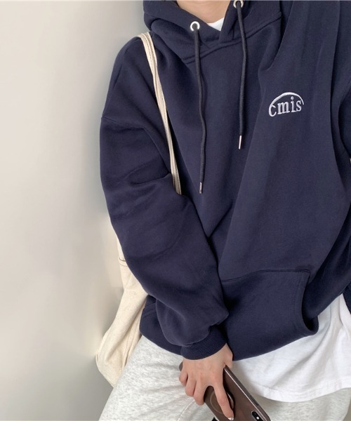 MANGROVE（マングローブ）の「cmisロゴ刺繍パーカー（パーカー・レディース・ネイビー/アイボリー/ライトパープル・FREE）」の4枚目の写真