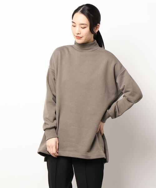 AMERICAN HOLIC（アメリカンホリック）の「ハイネックリブサイドスリット裏毛チュニック（Tシャツ/カットソー・レディース・チャコールグレー/モカ/アイボリー/グリーン・L/M）」の7枚目の写真