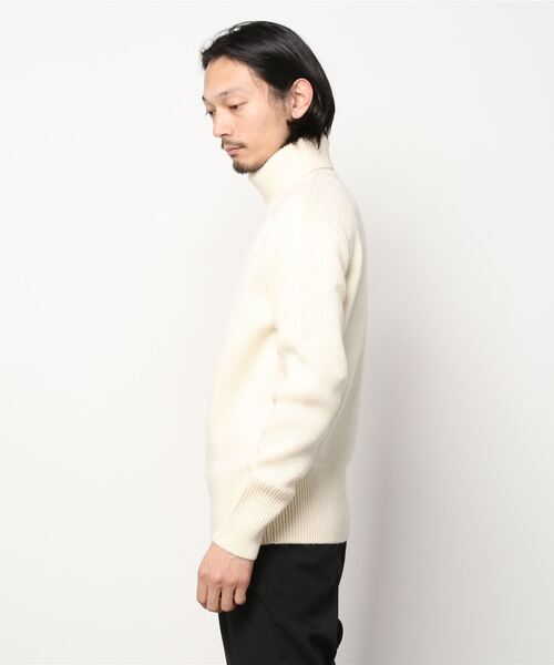 FRED PERRY（フレッドペリー）の「Laurel Wreath Roll Neck Jumper 