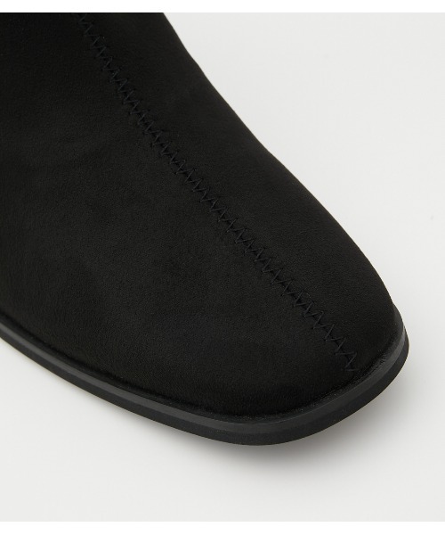 AZUL by moussy(アズールバイマウジー)の「SUEDE SHORT BOOTS(ブーツ・レディース・ブラック・MEDIUM/LARGE/SMALL)」の5枚目の写真