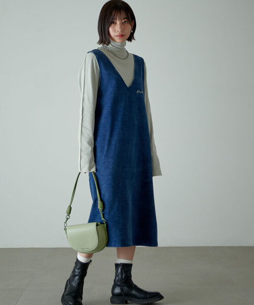 KANGOL EXTRA COMFORT（カンゴールエクストラコンフォート）の「【KANGOL EXTRA COMFORT(カンゴール エクストラコンフォート)】ロゴ刺繍入り Vネックカット デニムジャンスカ（ジャンパースカート・レディース・サックスブルー/インディゴブルー・LL/M/L）」の11枚目の写真