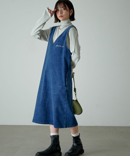 KANGOL EXTRA COMFORT（カンゴールエクストラコンフォート）の「【KANGOL EXTRA COMFORT(カンゴール エクストラコンフォート)】ロゴ刺繍入り Vネックカット デニムジャンスカ（ジャンパースカート・レディース・サックスブルー/インディゴブルー・LL/M/L）」の13枚目の写真