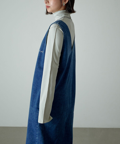 KANGOL EXTRA COMFORT（カンゴールエクストラコンフォート）の「【KANGOL EXTRA COMFORT(カンゴール エクストラコンフォート)】ロゴ刺繍入り Vネックカット デニムジャンスカ（ジャンパースカート・レディース・サックスブルー/インディゴブルー・LL/M/L）」の16枚目の写真