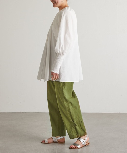 BEARDSLEY（ビアズリー）の「シャーリングカフスブラウス（シャツ/ブラウス・レディース・ホワイト/ブラック・FREE）」の5枚目の写真