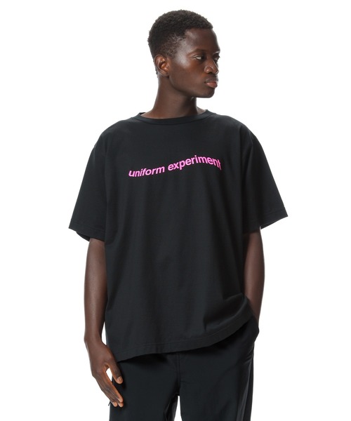 uniform experiment(ユニフォームエクスペリメント)の「S/S AUTHENTIC WARP LOGO WIDE TEE(Tシャツ/カットソー・メンズ・ホワイト/ブラック/グリーン・1/2/3/4)」の5枚目の写真