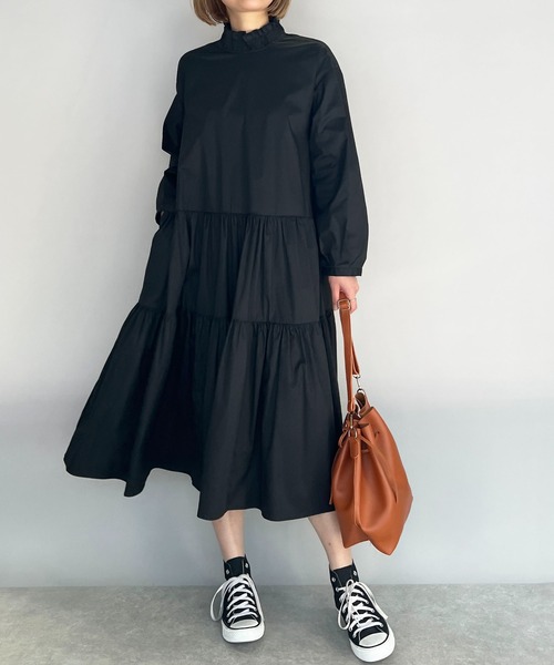 PICCIN（ピッチン）の「シャーリング襟ティアードワンピース（ワンピース・レディース・ブラック/オフホワイト/ライム・M）」の2枚目の写真