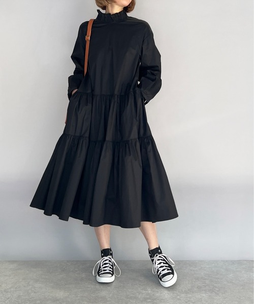 PICCIN（ピッチン）の「シャーリング襟ティアードワンピース（ワンピース・レディース・ブラック/オフホワイト/ライム・M）」の4枚目の写真