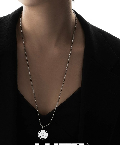 Never mind the XU / Chikashitsu+（ネバーマインド ザ エックスユー / チカシツプラス）の「【LURS/ラース】Emoji Reversible Necklace ニコちゃん リバーシブル シンプル ネックレス スマイリーネックレス レインボーネックレス（ネックレス・メンズ・レインボー/シルバー・60cm）」の8枚目の写真