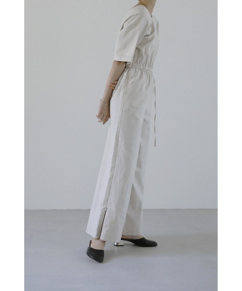 LA PEAU DE GEM（ラポドゥジェム）の「【la peau de gem.】バックカシュクールオールインワン（つなぎ/オールインワン・レディース・グリーン/アイボリー・S/M）」の4枚目の写真