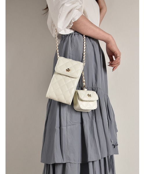 MONICA（モニカ）の「キルティングマルチミニショルダー（ショルダーバッグ・レディース・ワイン/ブラック/ホワイト・FREE）」の2枚目の写真