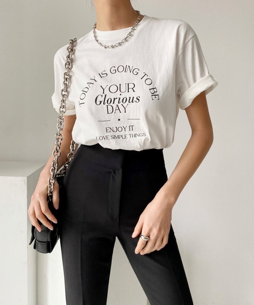 Jewelobe（ジュエローブ）の「フォントプリントモノトーンTシャツ（Tシャツ/カットソー・レディース・ホワイト/ブラック・FREE）」の2枚目の写真
