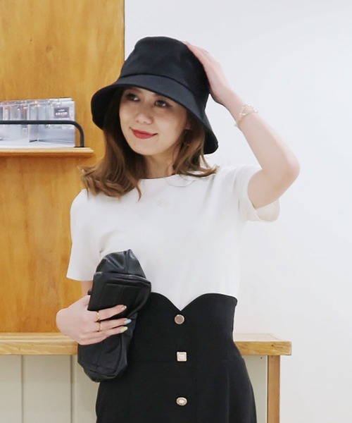 ROYAL PARTY（ロイヤルパーティー）の「エンブレム刺繍Tシャツ（Tシャツ/カットソー・レディース・ベージュ/ブラック/イエロー/オフホワイト・FREE）」の6枚目の写真