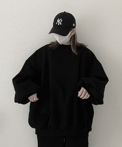 YACA(ヤーカ)の「Balloon Sleeve Pullover/バルーンスリーブプルオーバー【unisex item】(スウェット・レディース・ブラック/グレー・FREE)」の7枚目の写真