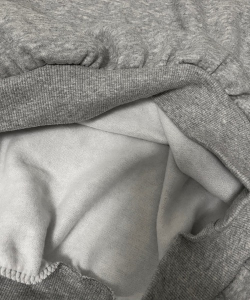 YACA(ヤーカ)の「Balloon Sleeve Pullover/バルーンスリーブプルオーバー【unisex item】(スウェット・レディース・ブラック/グレー・FREE)」の12枚目の写真