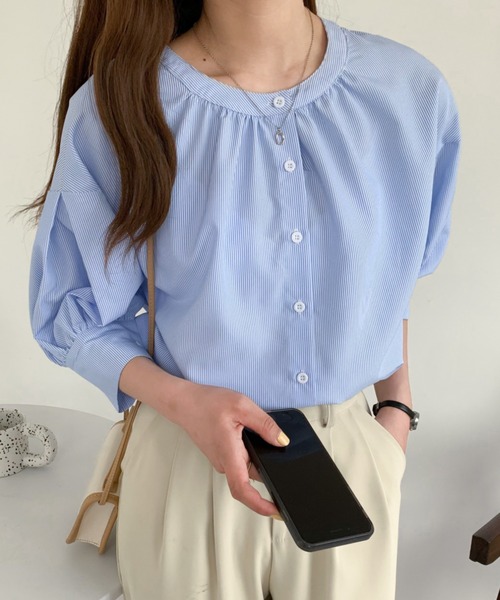 ABITOKYO（アビトーキョー）の「２WAY５分袖バンドカラーブラウス（Tシャツ/カットソー・レディース・ホワイト/ブラック/グリーン/ブラック系その他/ブルー・M/L）」の5枚目の写真