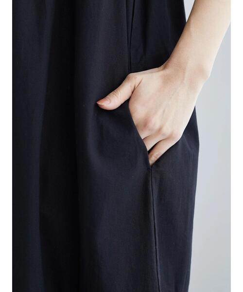 ESCAR（エスカー）の「・ESCAR アイレットティアードワンピース（ワンピース・レディース・ブラック/グリーン・FREE）」の13枚目の写真