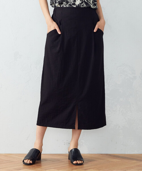 COMME CA ISM(コムサイズム)の「前スリット入り タイトスカート(スカート・レディース・ホワイト/ブラック/カーキ・SMALL/MEDIUM/LARGE)」の2枚目の写真